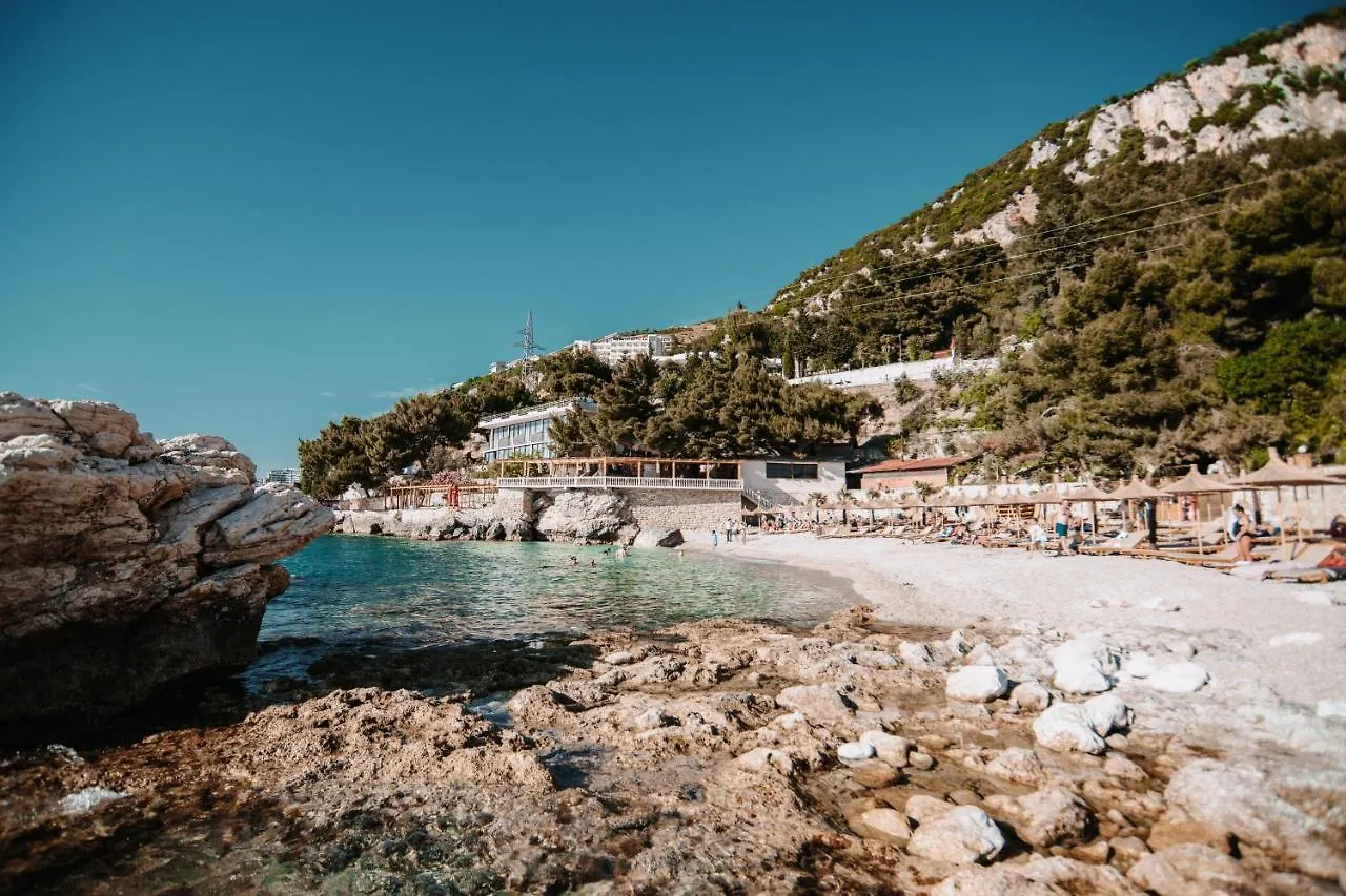 Inn Hotel Vlore  Kanine